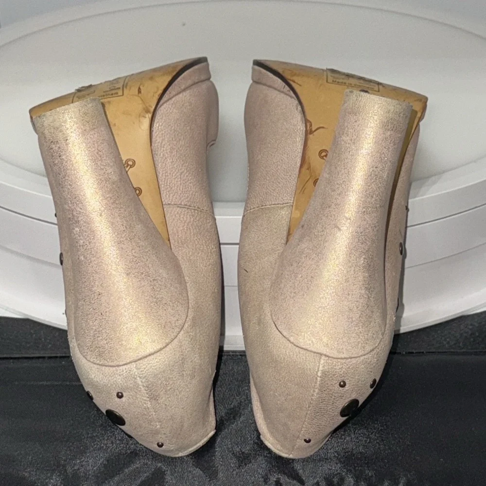 Authentic Ted Baker designer studded leather heels sz 9 Euro 40